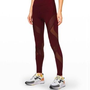 Lululemon Wunder Under High-Rise Mesh,
Garnet Size 4